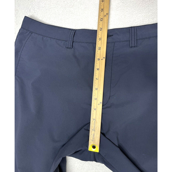 Travis Mathew Performance Golf Shorts Mens Size 36 Blue Chinos 11" Stretch - Picture 6 of 13
